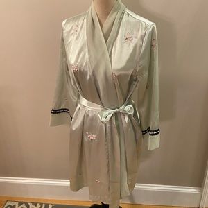 Morgan Taylor Robe